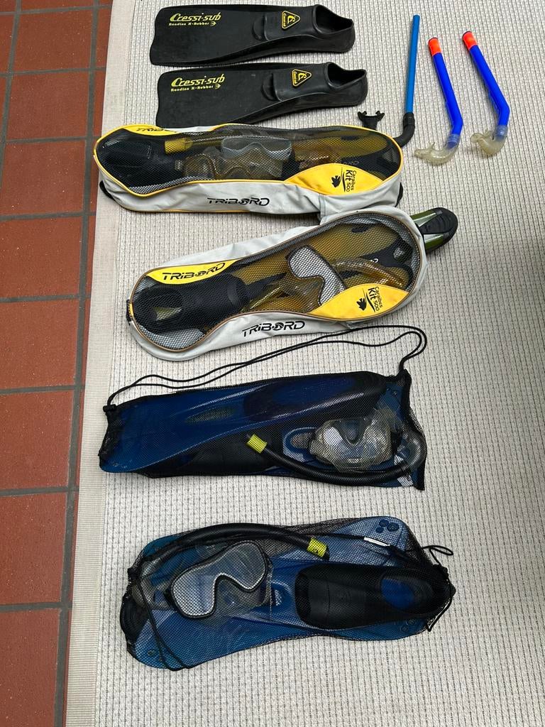 Duikgerief (zwemvliezen, snorkels, brillen), Ophalen, Nieuw, Zwem- of Duikvliezen