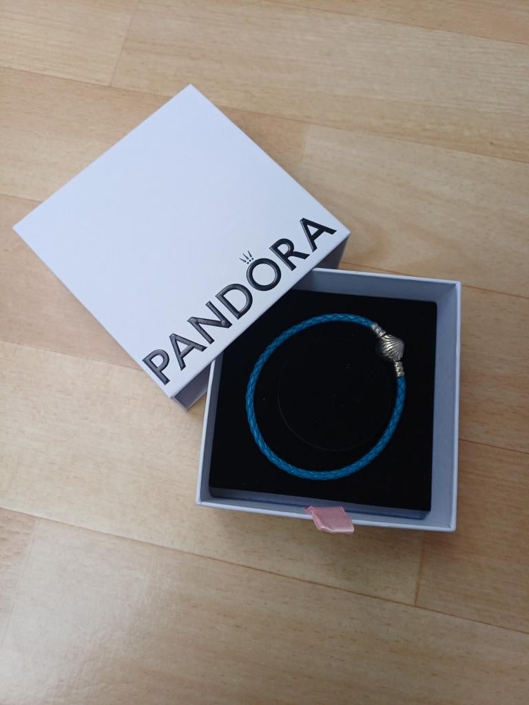 Nieuwe Pandora armband, Ophalen of Verzenden, Nieuw, Blauw, Leer