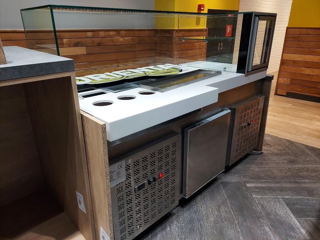 Vitrine réfrigérée RESTOMAT - 1650 x 700/800 x 850 mm, Articles professionnels, Horeca | Équipement de cuisine, Enlèvement, Utilisé