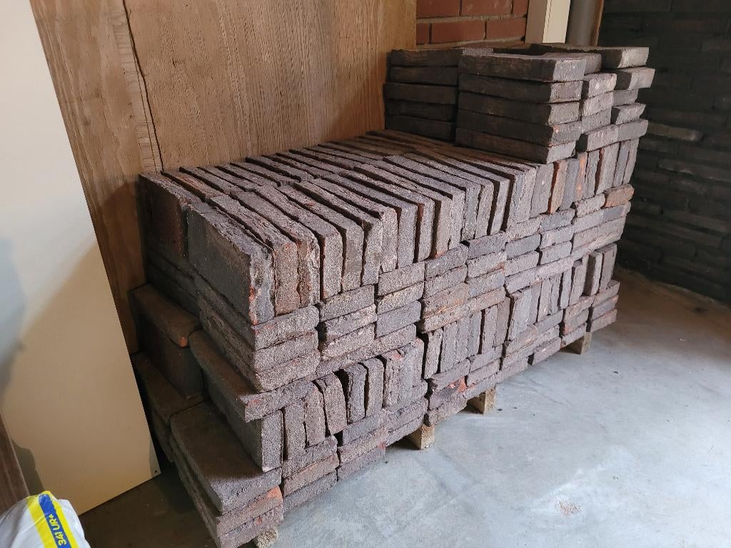 Gevelstenen - Vande Moortel Linea 3007, Doe-het-zelf en Bouw, Metselstenen, Ophalen, Zo goed als nieuw, Bakstenen