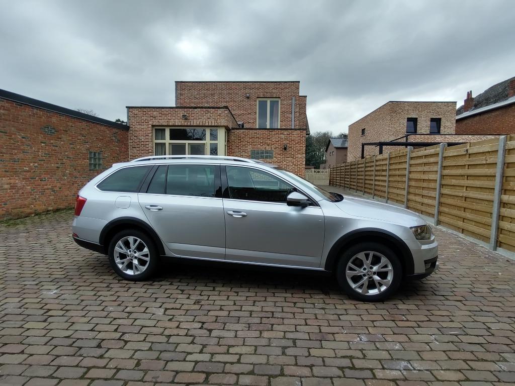 skoda octavia, Autos, Skoda, Achat, Euro 6, Entretenue par le concessionnaire, Noir