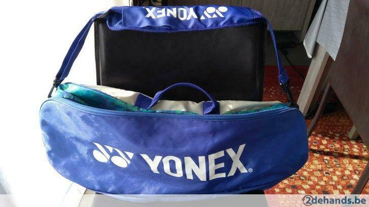 yonex badminton sportzak met diverse opbergvakken., Ophalen, Gebruikt