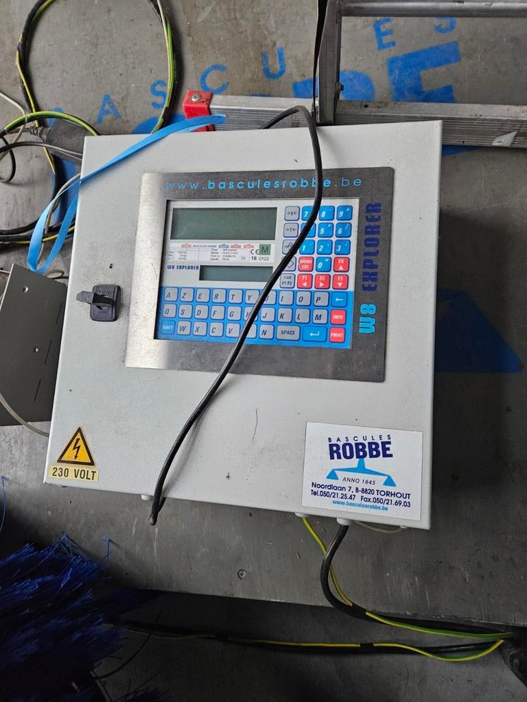 Bovengrondse vloerweegschaal merk Robbe 1500 kg, met printer, Ophalen