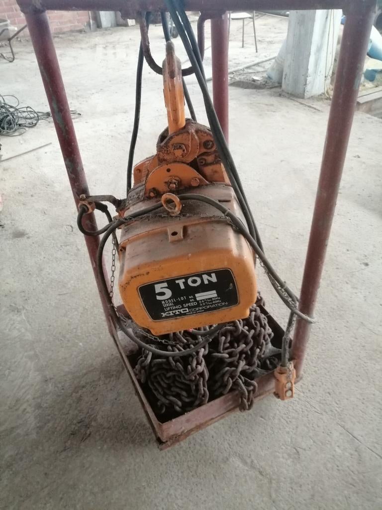 Ketting takel KITO 5 ton. Garage putkrik. Toyota heftruck., Zakelijke goederen, Overige Zakelijke goederen, Ophalen of Verzenden