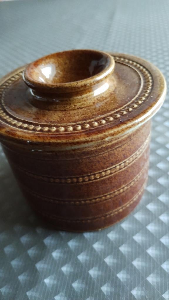 Stenen potje 7 cm hoog, 9,5 CM breed, Ophalen