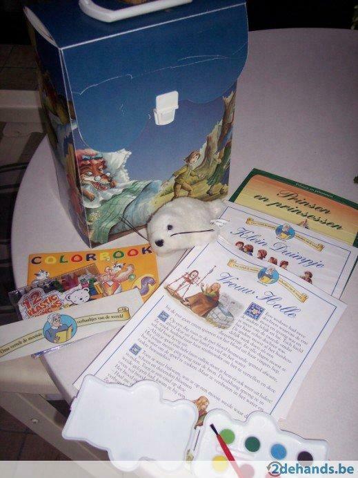 Pakket met sprookjes en tekengerief, Nieuw