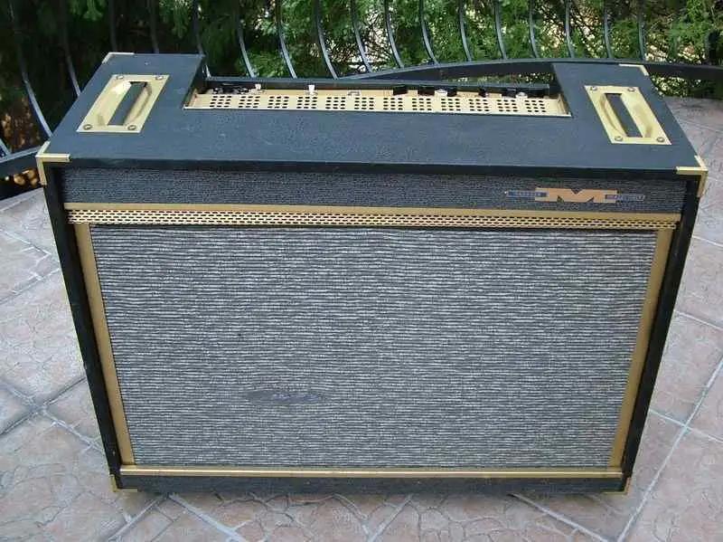 GEZOCHT MEAZZI MANAGER VERSTERKER DEFECT OF WERKEND, Muziek en Instrumenten, Ophalen, Gebruikt, Gitaar, Minder dan 50 watt