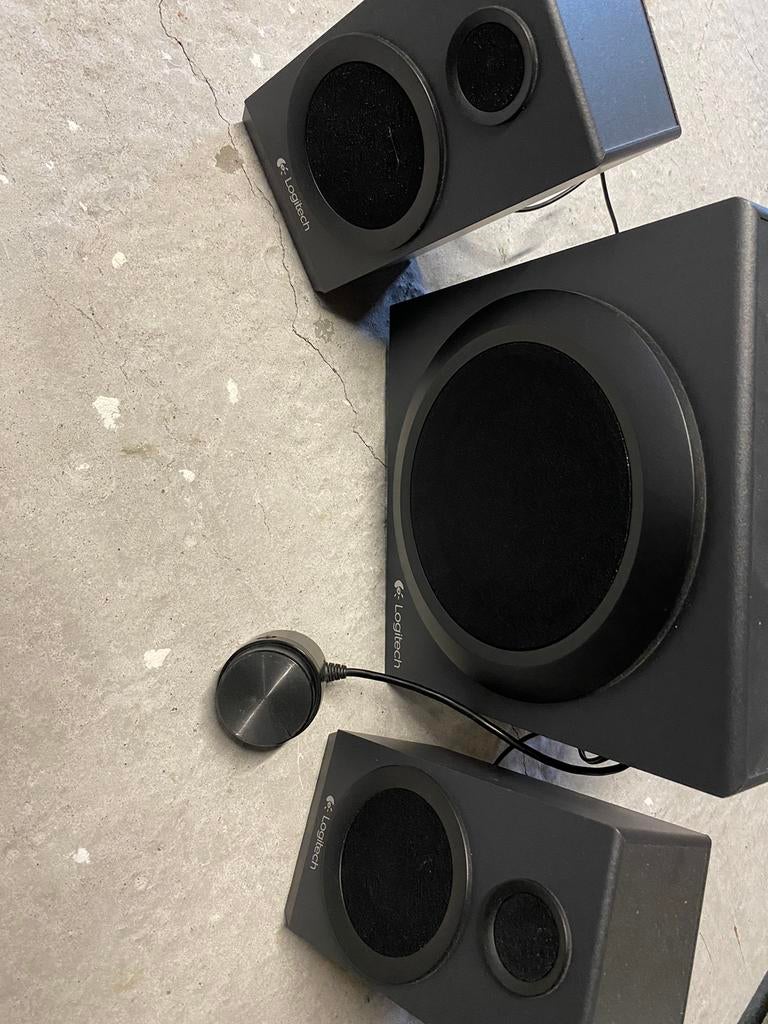 Logitech Speakers, Audio, Tv en Foto, Ophalen of Verzenden, Zo goed als nieuw