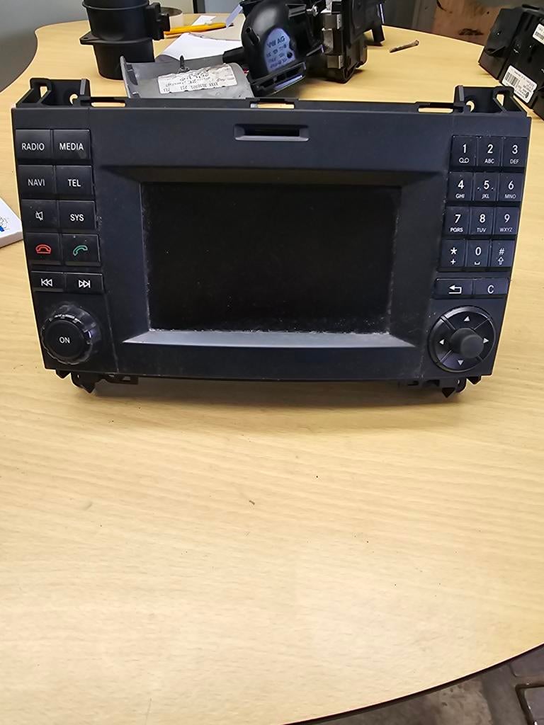 Radio Vw crafter 2.0 tdi  HVW9069007000, Ophalen of Verzenden
