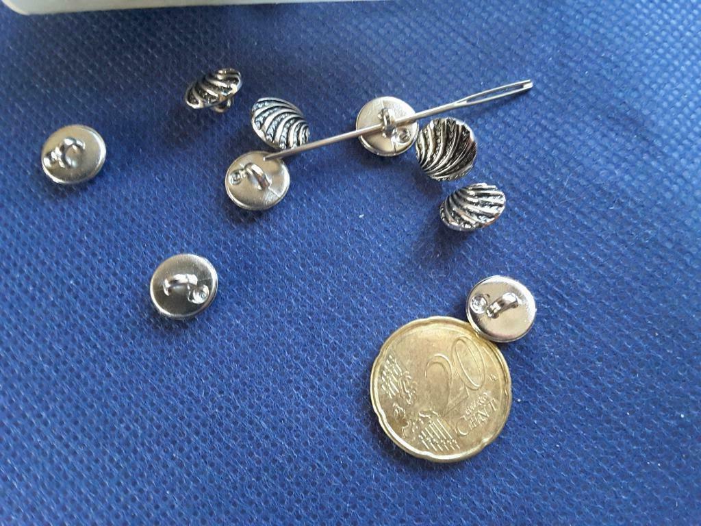 10 mm zilverkleurige metalen knopen met schelpmotief schacht, Hobby en Vrije tijd, Naaien en Fournituren, Nieuw, Knoop of Knopen