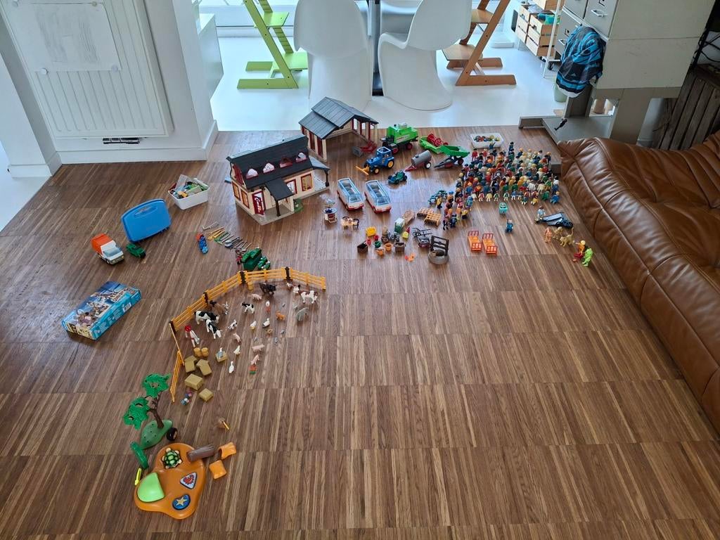 Groot lot Playmobil met o.a. volledige set "Mega Boerderij", Ophalen of Verzenden, Zo goed als nieuw