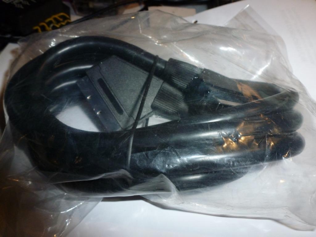 scart kabel ongeveer 1.5 M nieuw in verpakking, Audio, Tv en Foto, Audiokabels en Televisiekabels, Ophalen of Verzenden, Nieuw