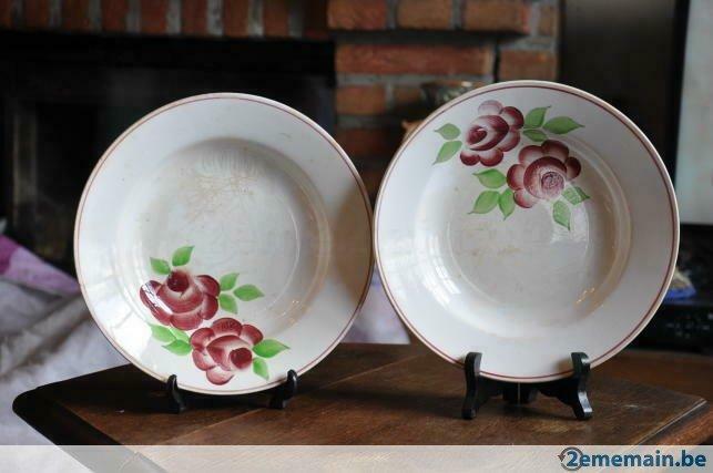 2 assiettes cachet rose main, Enlèvement ou Envoi