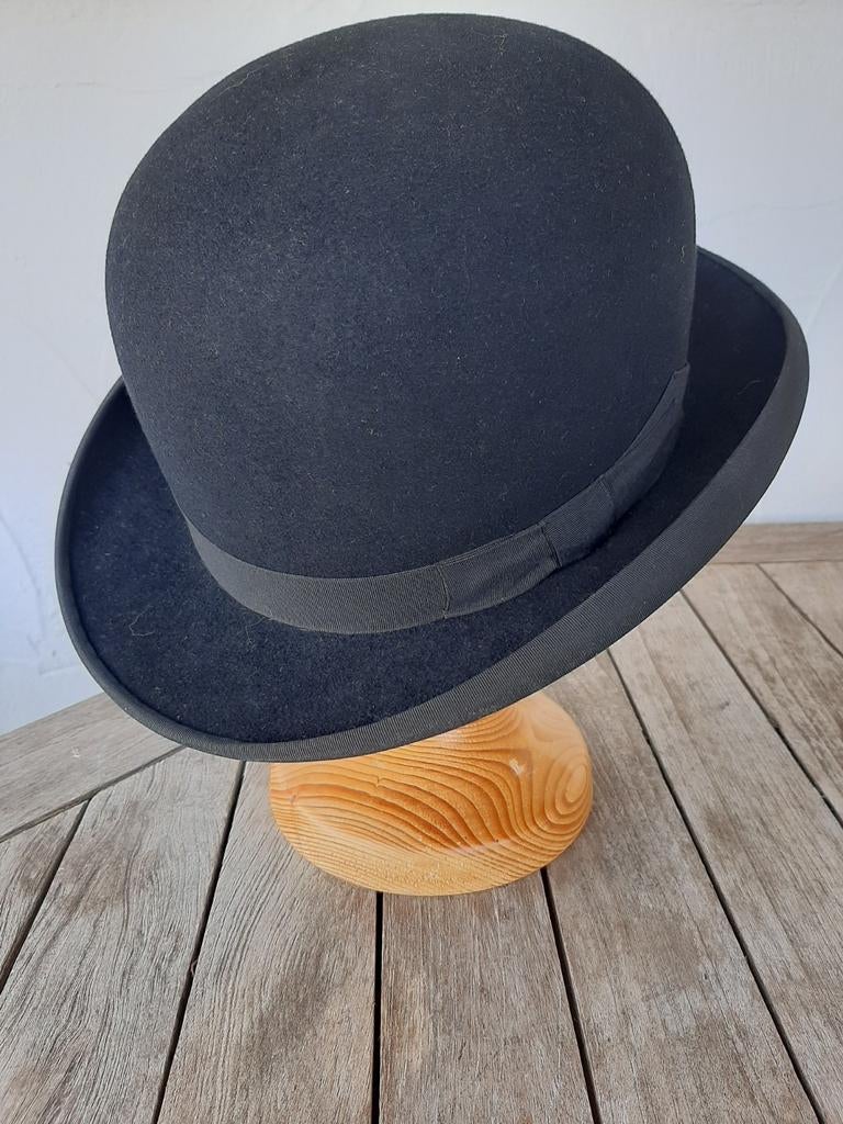 Ancien chapeau boule 55 cm à l,'état neuf, Enlèvement ou Envoi, Comme neuf, Chapeau
