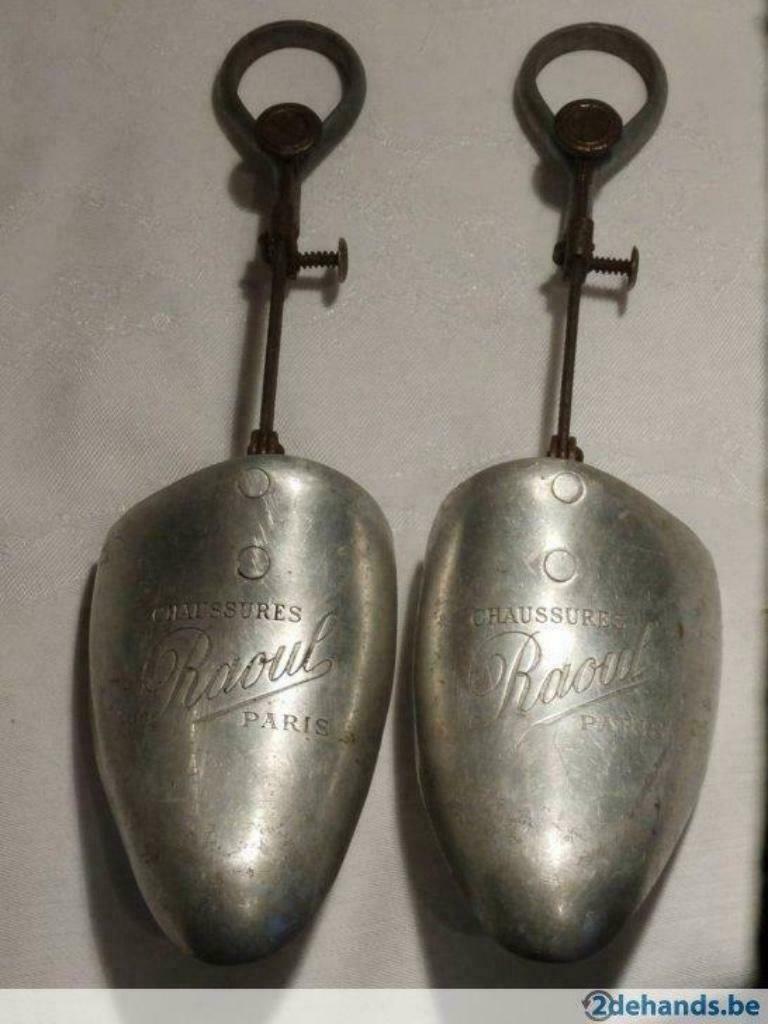 Tendeurs de chaussures femmes anciennes "Raoul Paris", Antiquités & Art, Enlèvement ou Envoi