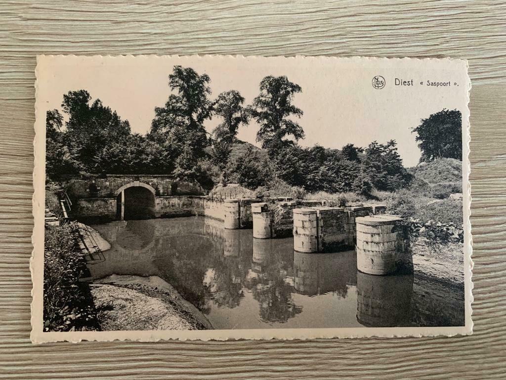 Oude postkaart Diest - Saspoort, Verzamelen, Ophalen, Vlaams-Brabant