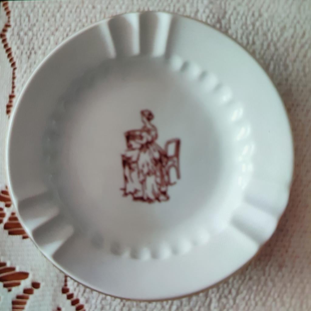 Cendrier porcelaine de baudour, Enlèvement ou Envoi, Comme neuf, Porcelaine