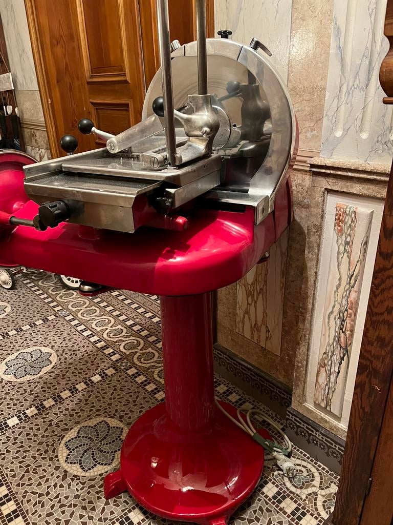 Berkel, Antiquités & Art, Enlèvement