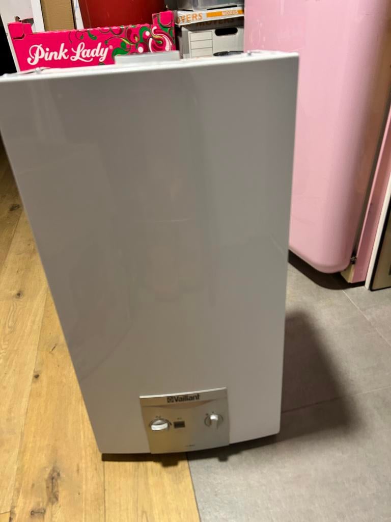 Vaillant boiler warm water, Doe-het-zelf en Bouw, Ophalen, 20 tot 100 liter, Aardgas, Boiler