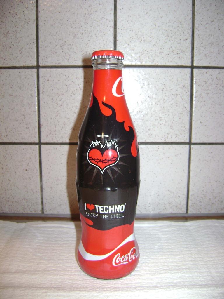 coca cola flesje 0,25L "I Love Techno", Collections, Marques & Objets publicitaires, Neuf, Autres types, Enlèvement ou Envoi