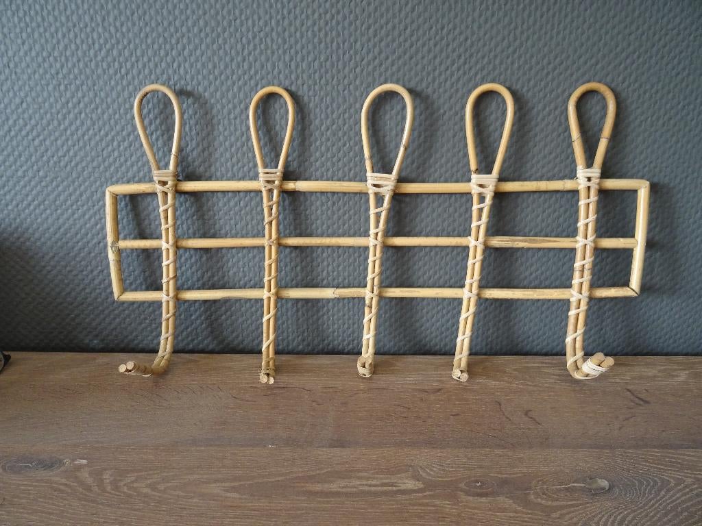 Rotan kapstok 5-haken, Huis en Inrichting, Woonaccessoires | Kapstokken, Ophalen of Verzenden, Zo goed als nieuw, Wandkapstok