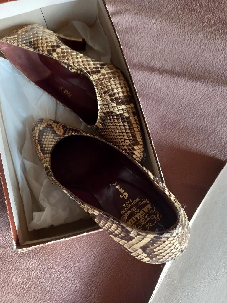 Chaussures de luxe pour femmes, Enlèvement, Comme neuf