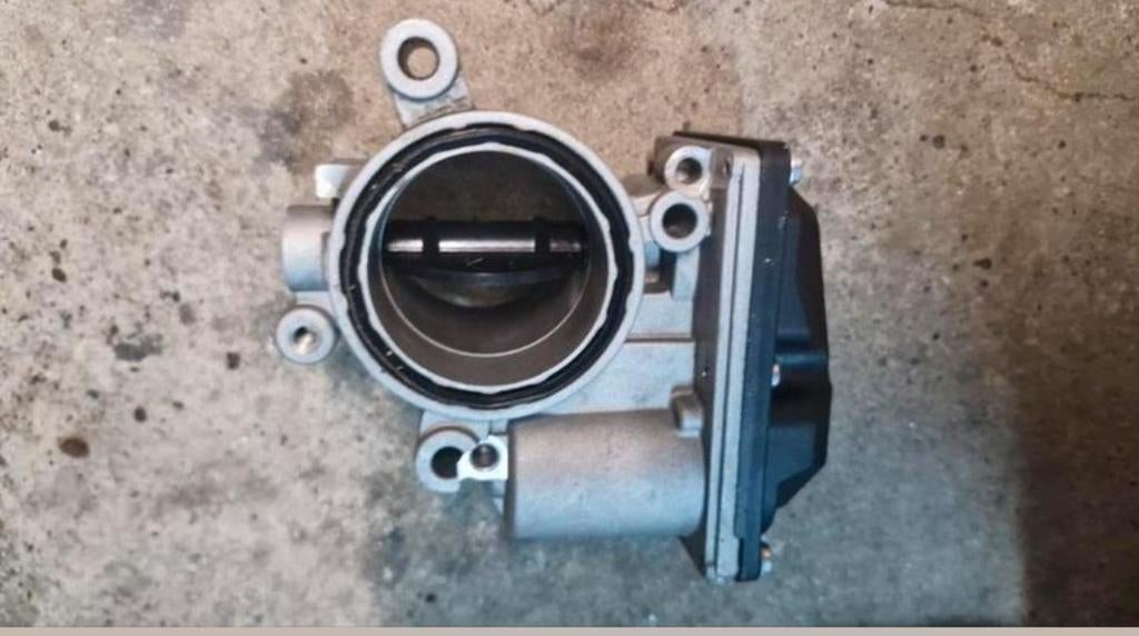 À vendre papillon d’admission Audi A4 B8 2l 0491.30.91.77, Autos, Entreprise, Achat