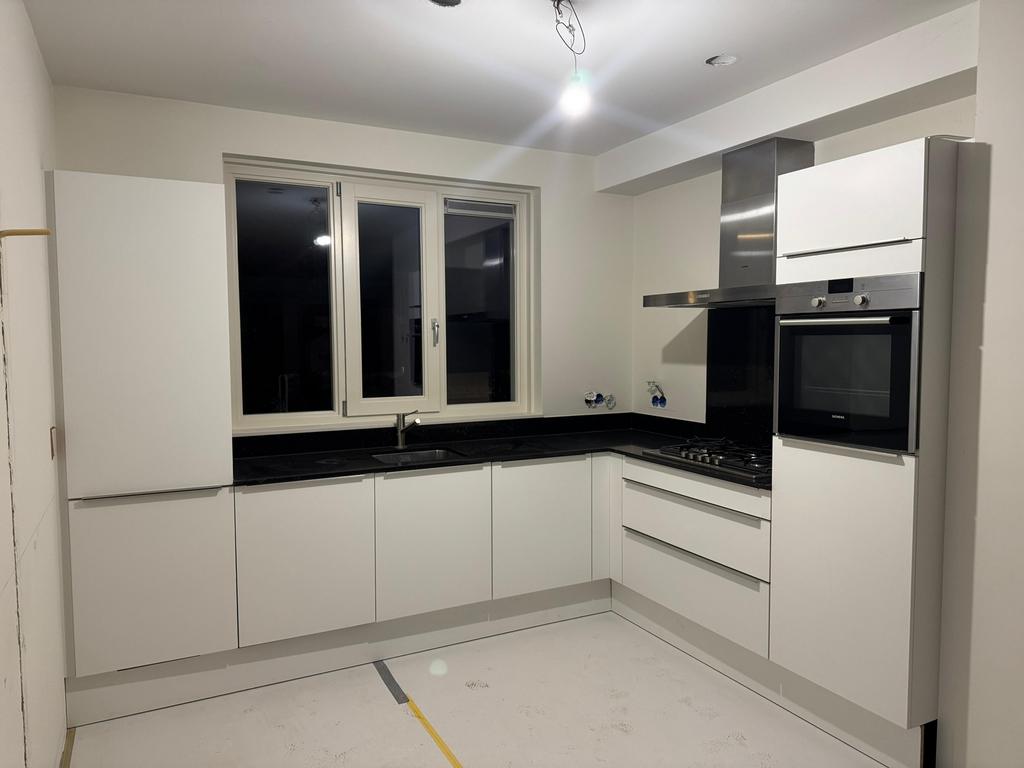 Cuisine d'angle moderne complète blanche Siemens + DÉMONTÉE, Enlèvement ou Envoi, Blanc, Composite, Cuisine d'angle