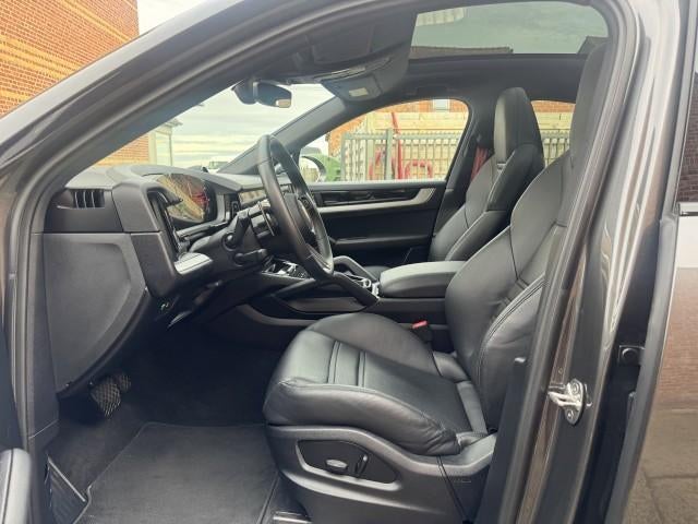 Porsche Cayenne "E-Hybride" Sportdesign/Bose/soft/22"/2024, Auto's, Porsche, Cayenne, https://public.car-pass.be/vhr/55936337-3a4c-47d1-8d23-f311d3d4d8ec