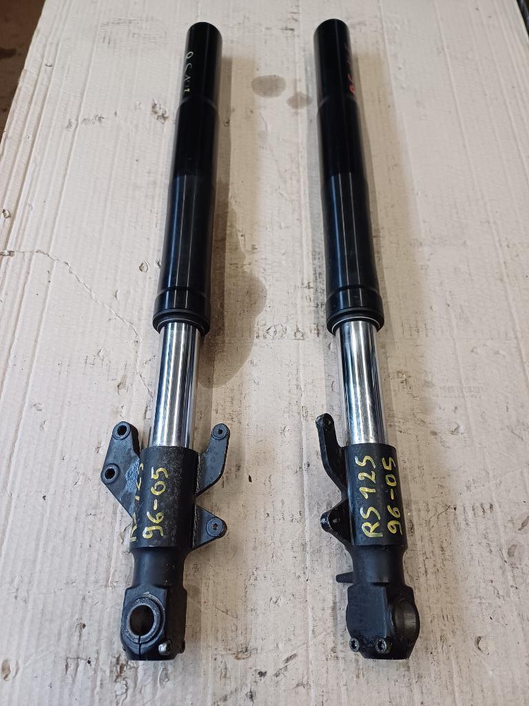 aprilia rs 125 model '96-'05 set vorkbenen, Ophalen of Verzenden, Gebruikt