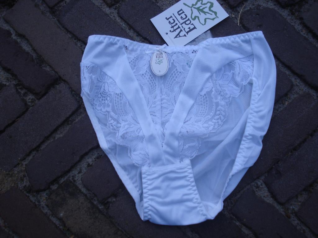 Gratis verzenden nieuwe witte after eden slip, After Eden, Verzenden, Wit, Slip