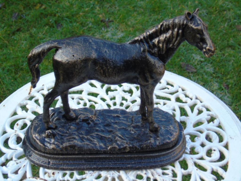 statue d un cheval en fonte pat bronze, Jardin & Terrasse, Enlèvement, Neuf, Métal, Animal