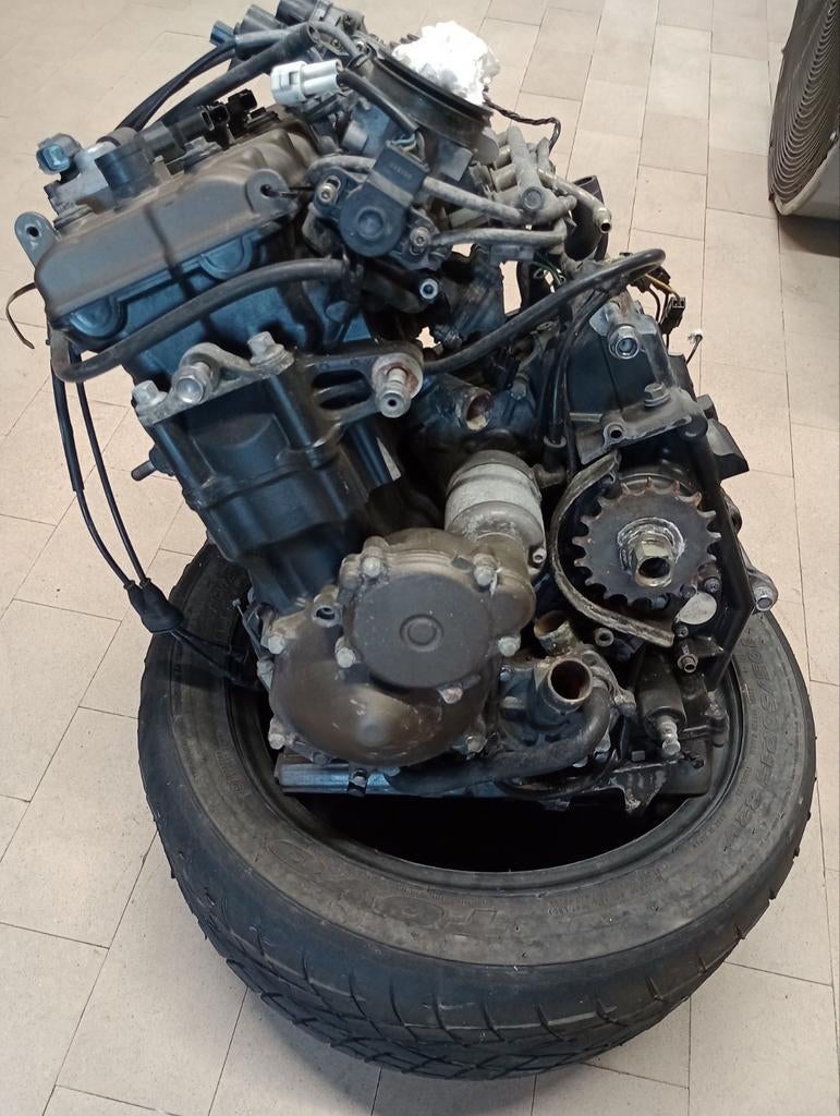 ZX-10R motorblok compleet 2004 2005 kawasaki zx10r, Motoren, Ophalen
