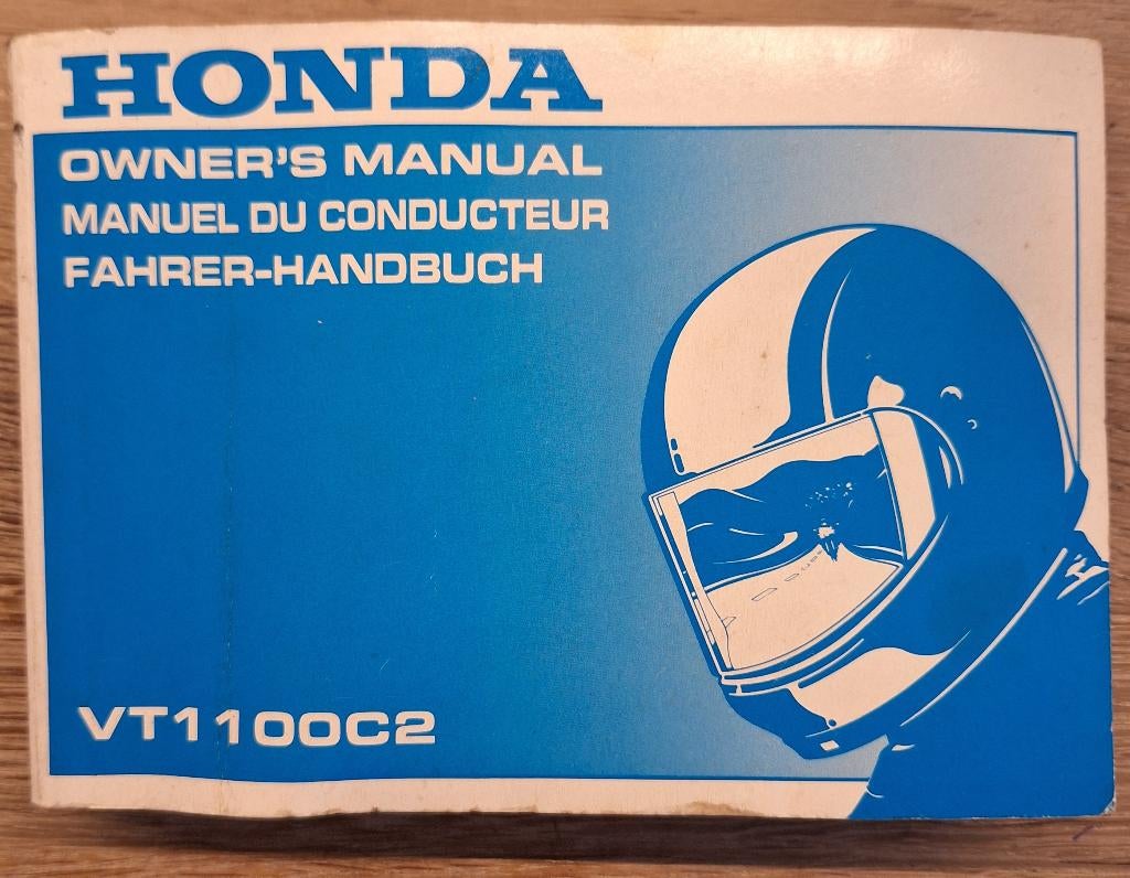 Origineel Honda VT1100C2 Instructieboekje, Ophalen of Verzenden, Honda