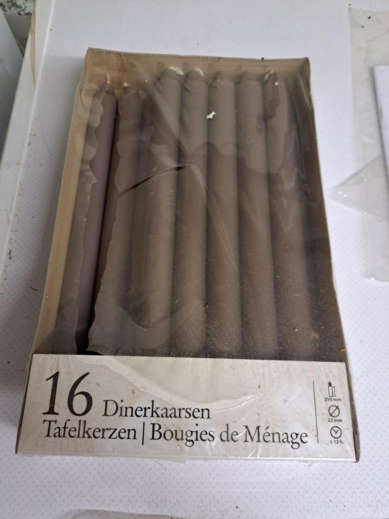 13 dinerkaarsen, Ophalen