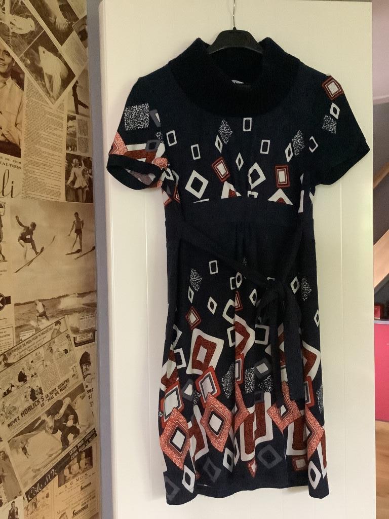 Robe bleue courtes manches Lola&Liza taille 44, Taille 42/44 (L), Enlèvement ou Envoi, Comme neuf, Longueur genou