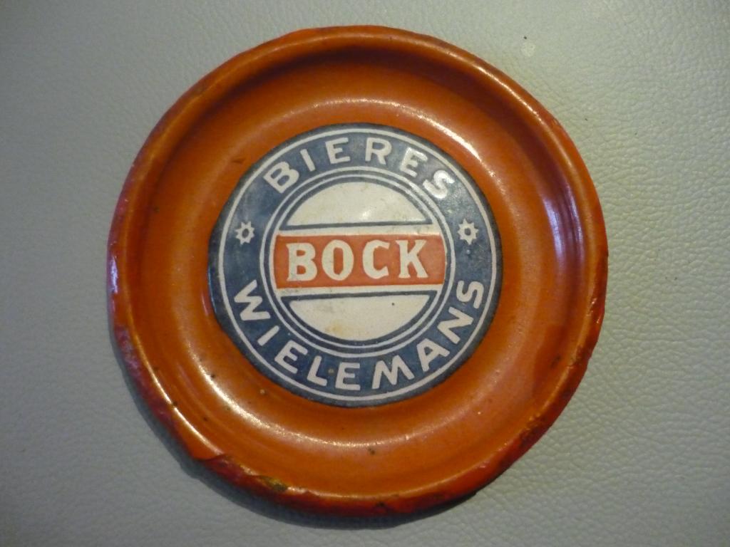 Sous-bock émaillé - BOCK - Bières Wielemans, Collections, Envoi