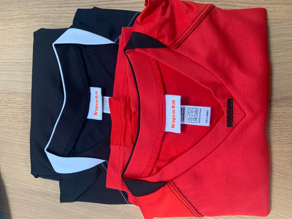 Rode en/of zwarte basket t-shirt Maat 14 jaar - Maat S, Enlèvement ou Envoi, Utilisé, Autres types
