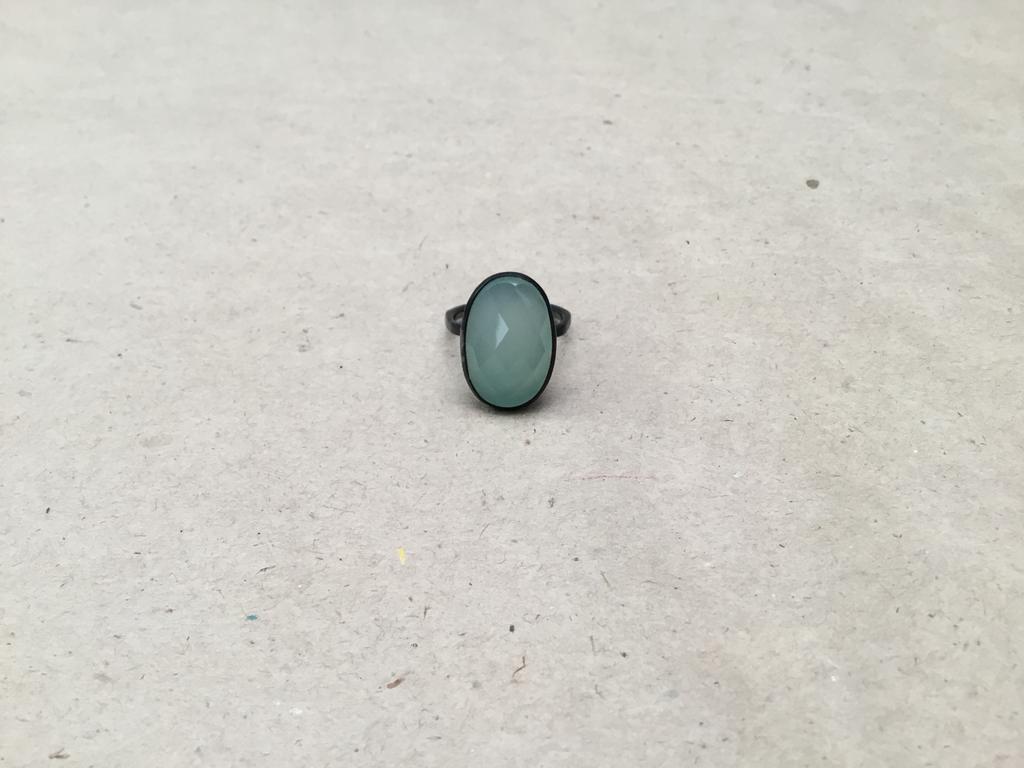 Ring met appelblauwzeegroen kleur, Handtassen en Accessoires, Overige kleuren, Ophalen of Verzenden, Zo goed als nieuw, Dame