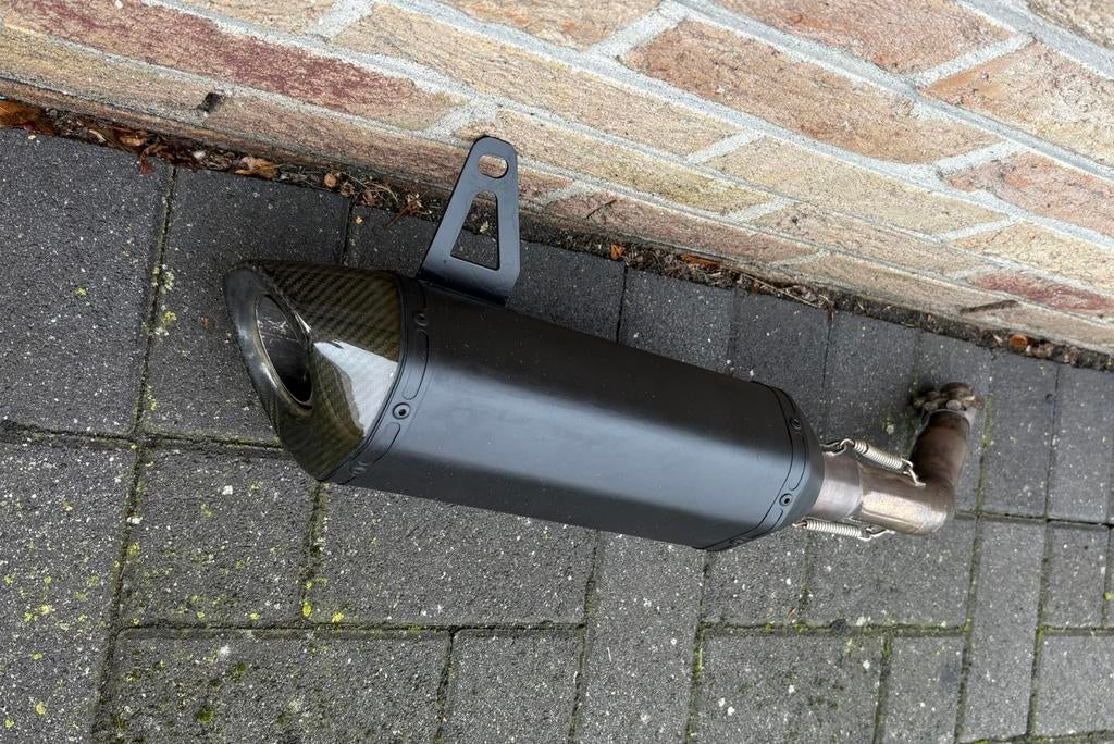 Uitlaat Vespa, Enlèvement