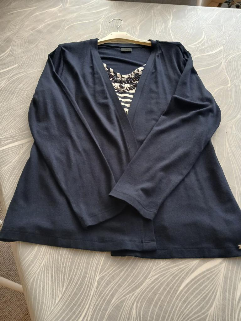 Nieuwe vest met lange mouwen - met T-shirt, Ophalen, Nieuw, Maat 42/44 (L), Blauw