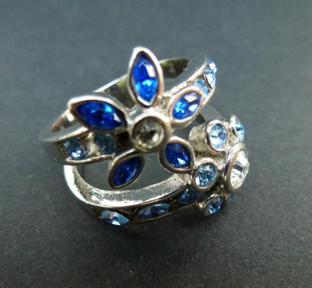 ring Dyrberg Kern met kristallen, Handtassen en Accessoires, Ringen, Met kristal, Overige materialen, Blauw, Ophalen of Verzenden