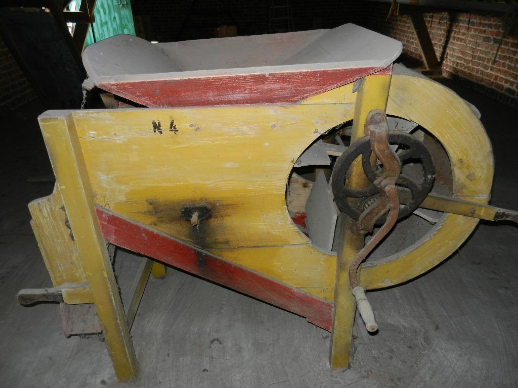 Kafmolen graanmolen, Antiek en Kunst, Ophalen