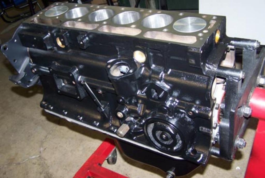 TRIUMPH TR3 TR4 TR6 TR7 TR8 Spitfire GT6 Stag Dolomite MOTOR, Autos : Pièces & Accessoires, Moteurs & Accessoires, Alfa Romeo