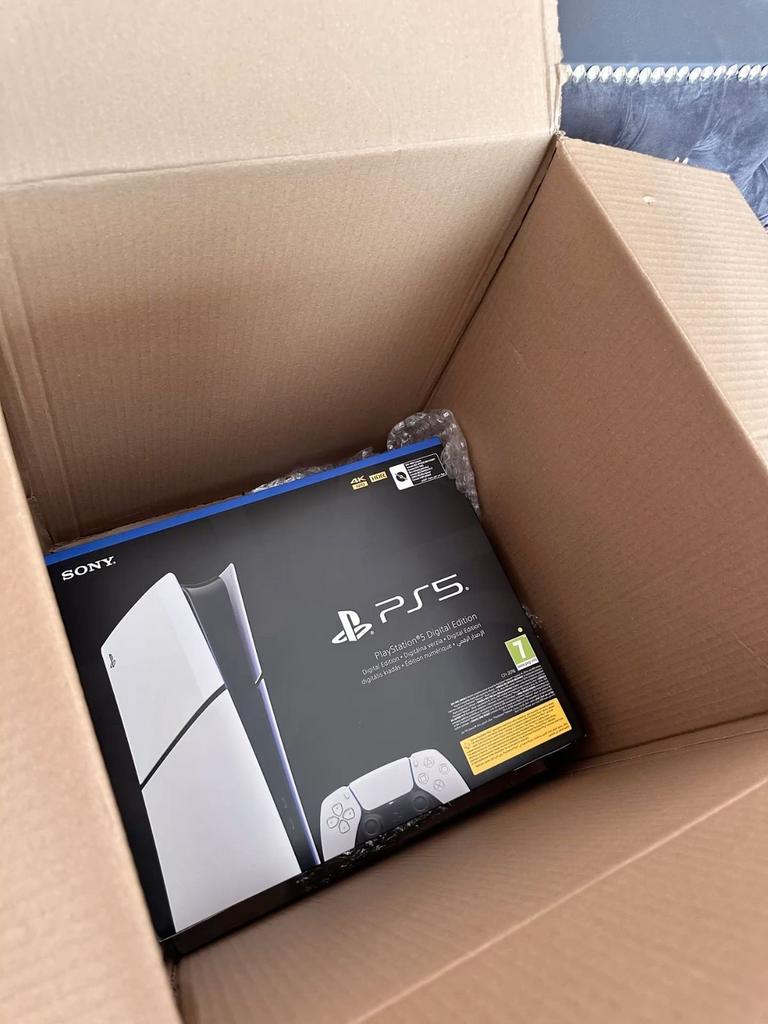 Ps5 digitale edietie gloee nieuwe, Games en Spelcomputers, Ophalen, Zo goed als nieuw