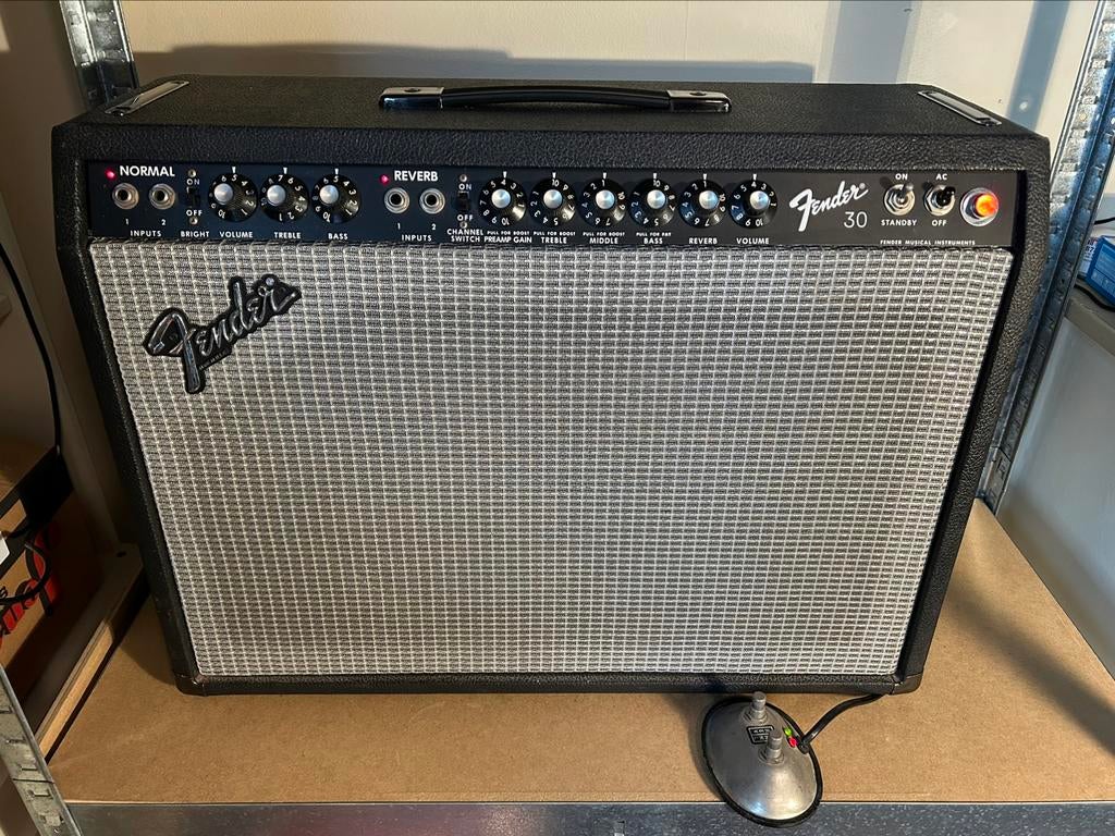 Comme NEUF : Ampli à lampe Fender 30 + reverb (à tube), Musique & Instruments, Amplis | Basse & Guitare, Comme neuf, Guitare, Moins de 50 watts