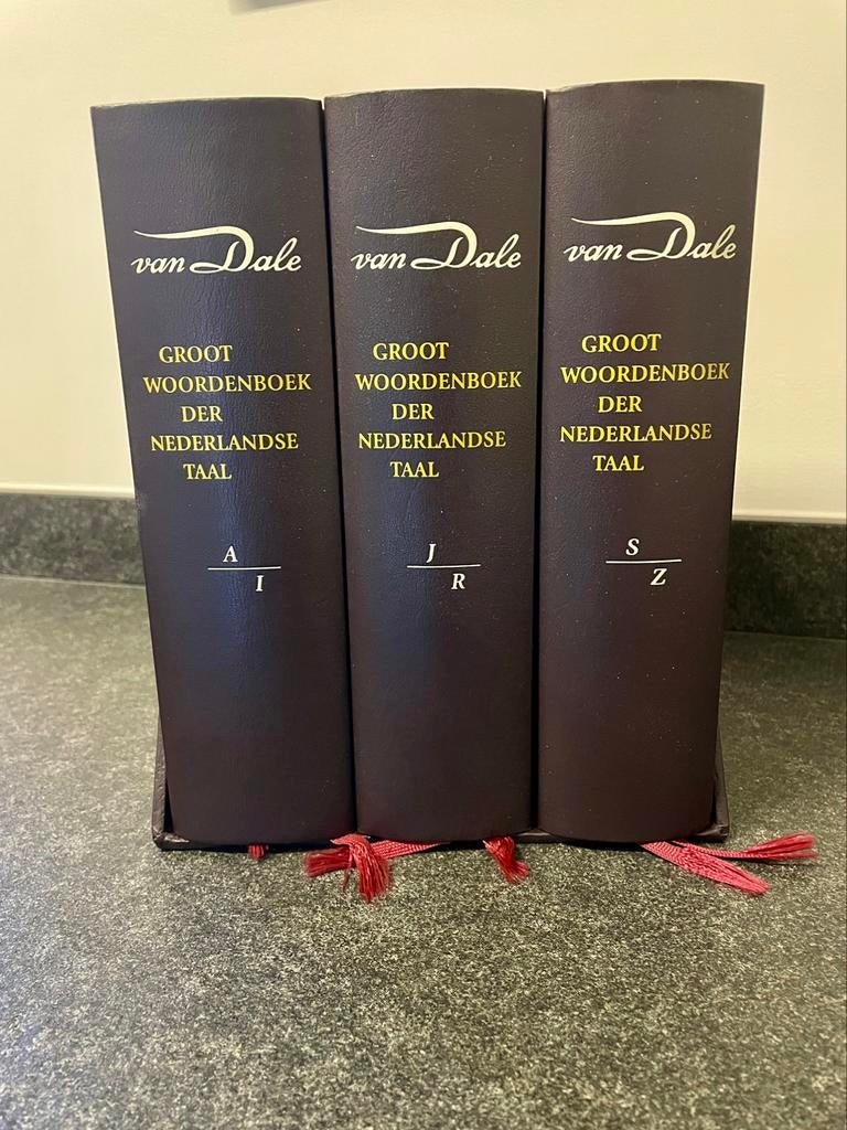 Van Dale Groot Woordenboek der Nederlandse Taal, Boeken, Ophalen of Verzenden, Zo goed als nieuw, Van Dale