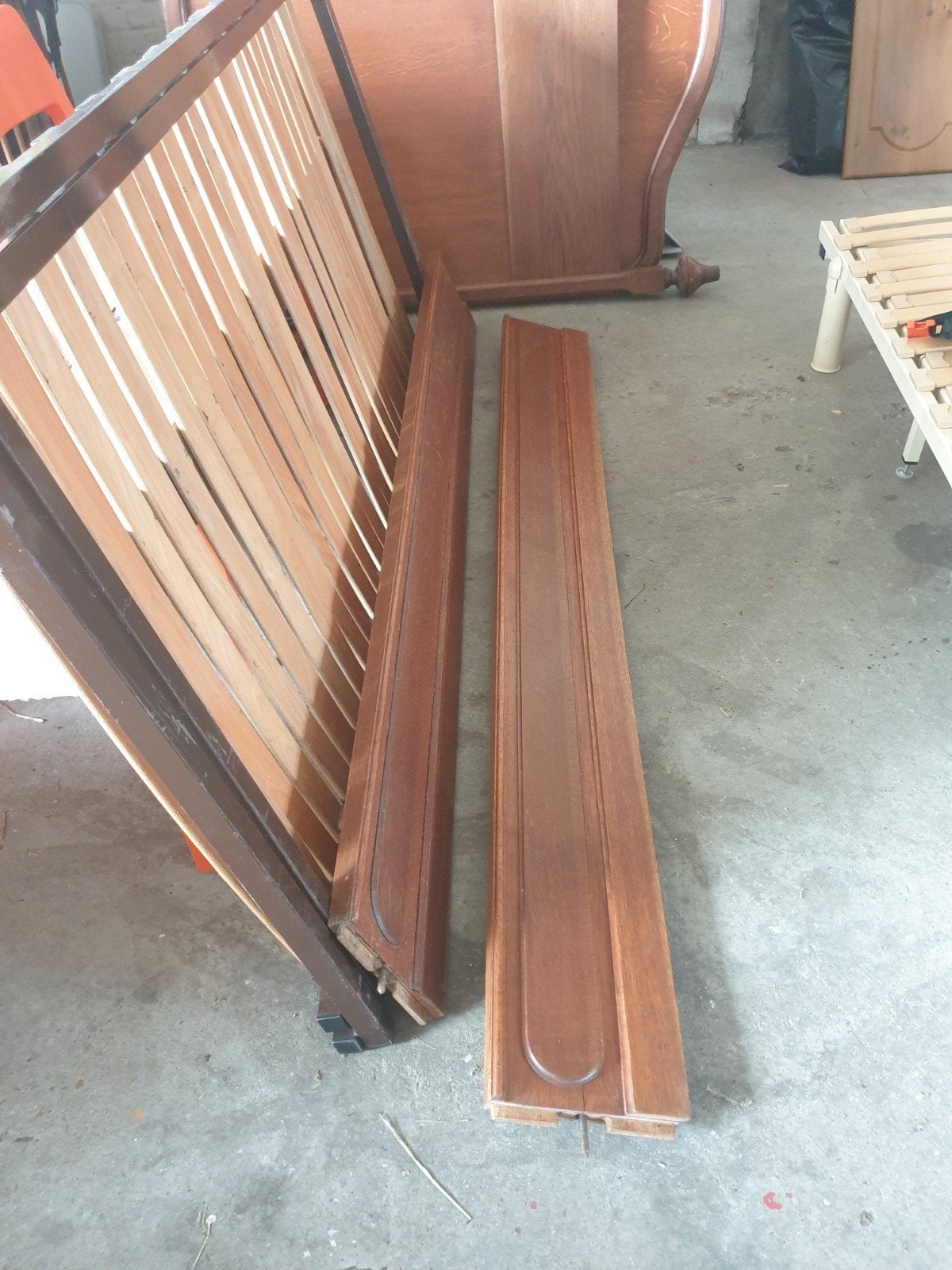 Antiek bed, Ophalen