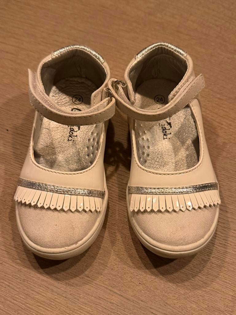 Chaussures pour filles en bon état (24), Enfants & Bébés, Enlèvement, Comme neuf, Bottines