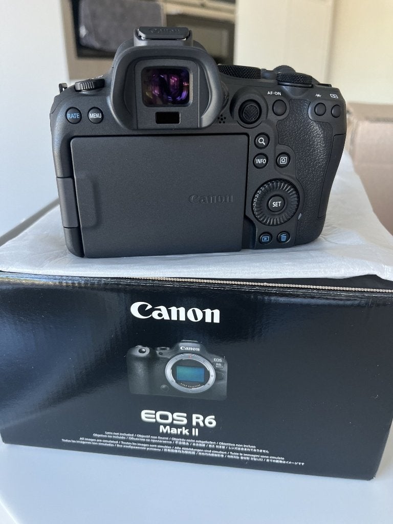 Canon EOS R6 Mark II body, nieuw + extra batterij, Audio, Tv en Foto, Ophalen, Canon, Draagriem, 24 megapixels